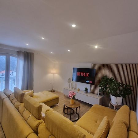 Apartment Niko 塞尼 外观 照片