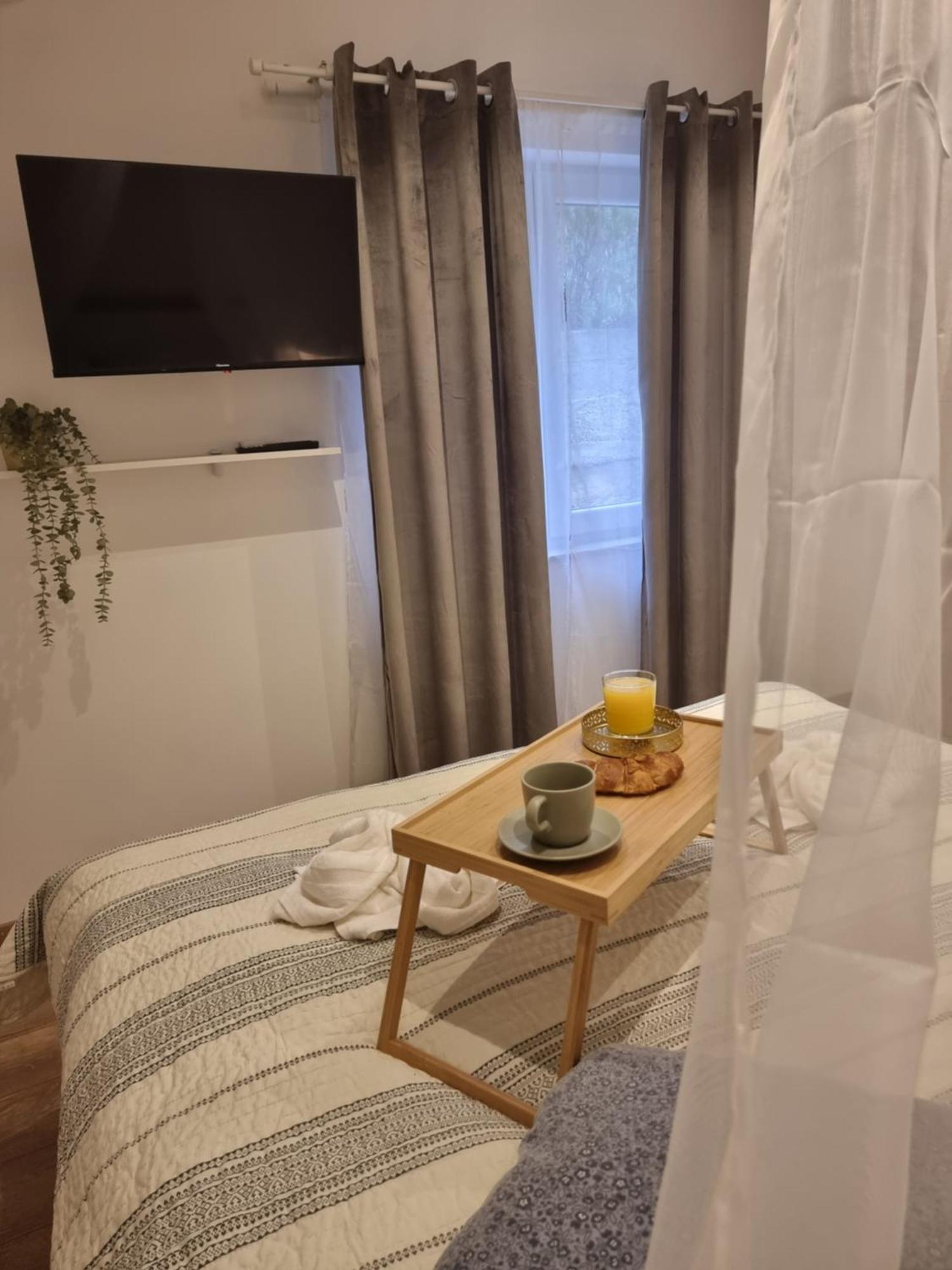 Apartment Niko 塞尼 外观 照片