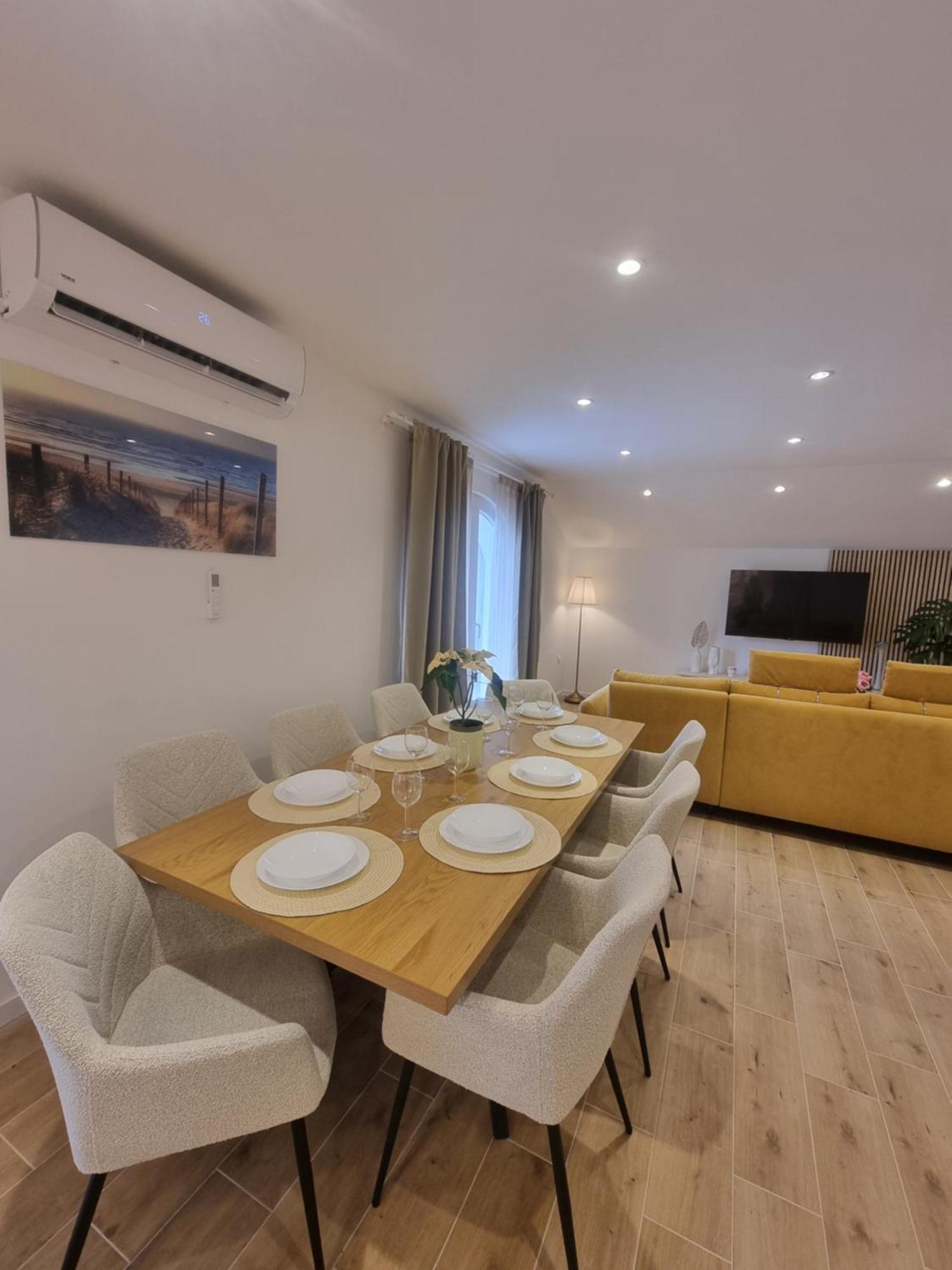 Apartment Niko 塞尼 外观 照片